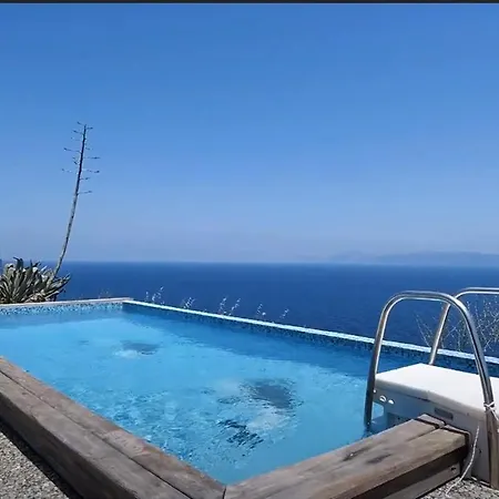 Sirens Pyrgos - Infinity Sea Views Villa *